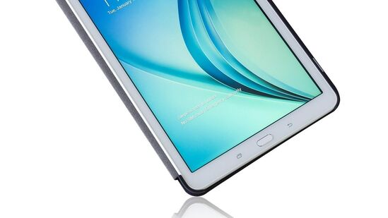 இது ஒரு ஸ்மார்ட்போன் மட்டுமல்ல, மடிக்கணினிகள், டேப்கள் போன்றவை வெயிலால் பாதிக்கப்படலாம் என்றும், நீங்கள் அதைப் பயன்படுத்த வேண்டும் என்றால், நீங்கள் நிழலுக்குச் சென்று அதைப் பயன்படுத்த வேண்டும் என்றும் நிபுணர்கள் கூறுகின்றனர்.&nbsp;