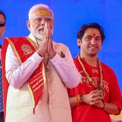 <p>ஒவ்வொரு மாதமும் கடைசி ஞாயிற்றுக் கிழமைகளில் ‘மனதின் குரல்’ என்ற வானொலி நிகழ்ச்சி மூலம் பிரதமர் நரேந்திர மோடி மக்களிடம் உரையாற்றி வருகிறார்.</p>