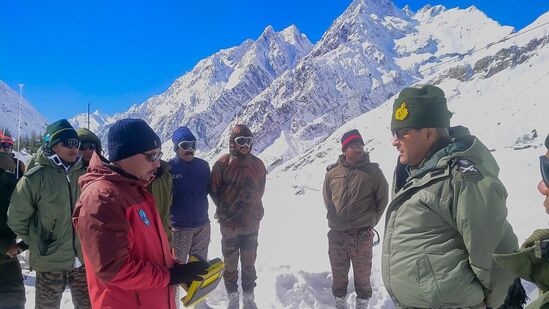 உத்தரகண்ட் பனிச்சரிவு: உயிரிழந்தவர்களின் எண்ணிக்கை 6ஆக அதிகரிப்பு.. கண்டெய்னரில் சிக்கி இருந்த 9 பேர்