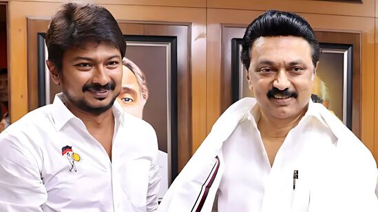 கொளத்தூர் தொகுதியை வென்றாலே, ஒட்டுமொத்த தமிழ்நாட்டை வென்றதற்கு சமம் என்றும், துணை முதலமைச்சர் உதயநிதி ஸ்டாலின் சேப்பாக்கம்-திருவல்லிக்கேணி தொகுதியில் திமுகவுக்கு சவால்விடும் வகையில் அதிமுக செயல்பட வேண்டும் என்றும் எடப்பாடி பழனிசாமி கூறியதாக தகவல் வெளியாகி உள்ளது.