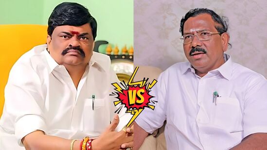 விருதுநகர் மாவட்டம் குறித்த ஆலோசனையின்போது. ஒருங்கிணைந்து செயல்படதாதால்தான் அதிமுகவின் கோட்டையாக இருந்த விருதுநகரில் வெற்றி வாய்ப்பை இழந்து உள்ளோம். விருதுநகரில் உள்ள நிர்வாகிகள் ஒற்றுமையாக செயல்பட வேண்டும் என முன்னாள் அமைச்சர்கள் கே.டி.ராஜேந்திர பாலாஜி, மாஃபா பாண்டியராஜன் ஆகியோர் பெயரை குறிப்பிடமால் விமர்சனம் செய்து உள்ளதாக கூறப்படுகிறது. &nbsp;