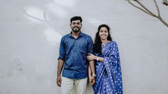 &nbsp;உடல் நெருக்கத்தை இருவரும் அறிந்து ஒருவருக்கு நேரம் ஒதுக்கி மகிழ்ந்து இருந்தால், அது ஆரோக்கியமான உறவில் இருப்பதற்கான அறிகுறிகள். அதேபோல், ஒருவருக்கு ஒருவர் பாராட்டுதல், நன்றி கூறல்,ஸாரி சொல்லுதல் ஆகியவற்றை இருவரும் செய்தால், அது ஒரு ஆரோக்கியமான உறவு ஆகும்.&nbsp;