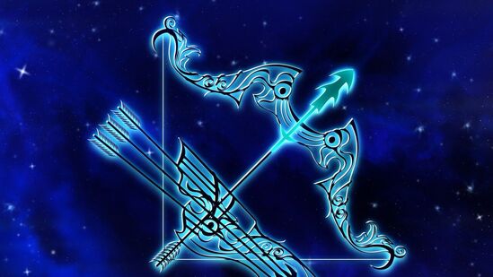 தனுசு: யாருடனும் தேவையில்லாமல் ஈடுபட வேண்டாம். தனியார் வேலைகளில் பணிபுரிபவர்கள் ரகசிய எதிரிகளிடம் எச்சரிக்கையாக இருக்க வேண்டும். சமூகத் துறையில் பணிபுரிபவர்களுக்கு புதிய பதவிகள் கிடைக்க வாய்ப்புள்ளது. ஏதாவது யோசித்து செய்ய வேண்டும். உங்கள் கார் திடீரென பழுதடைவதால் உங்கள் செலவுகளும் அதிகரிக்கும்.