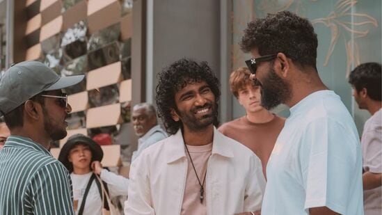 படம் ப்ளாக்பஸ்டர் ஆகுமா? - எல்.ஐ.கே படத்தின் ஒன்லைன் இதுவா?.. ஐஎம்டிபி கொடுத்த தகவல்.. குஷியில் ரசிகர்கள்! படம் ப்ளாக்பஸ்டர் ஆகுமா? - எல்.ஐ.கே படத்தின் ஒன்லைன் இதுவா?.. ஐஎம்டிபி கொடுத்த தகவல்.. குஷியில் ரசிகர்கள்!