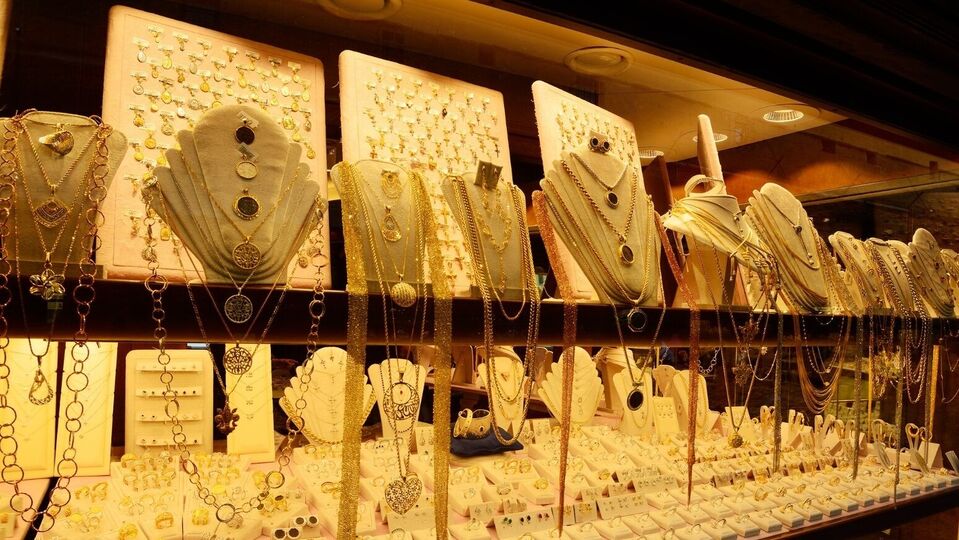 தங்கம் விலை நிலவரம்: தங்கம் விலை மீண்டும் அதிரடி உயர்வு.. விலையை கேட்டால் ஷாக் ஆகிடுவீங்க.. இன்றைய நிலவரம் இதோ!