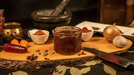 வெங்காயத் தொக்கு : நீண்ட நாட்கள் கெடாத சின்ன வெங்காயத் தொக்கை செய்வது எப்படி என்று பாருங்கள்!