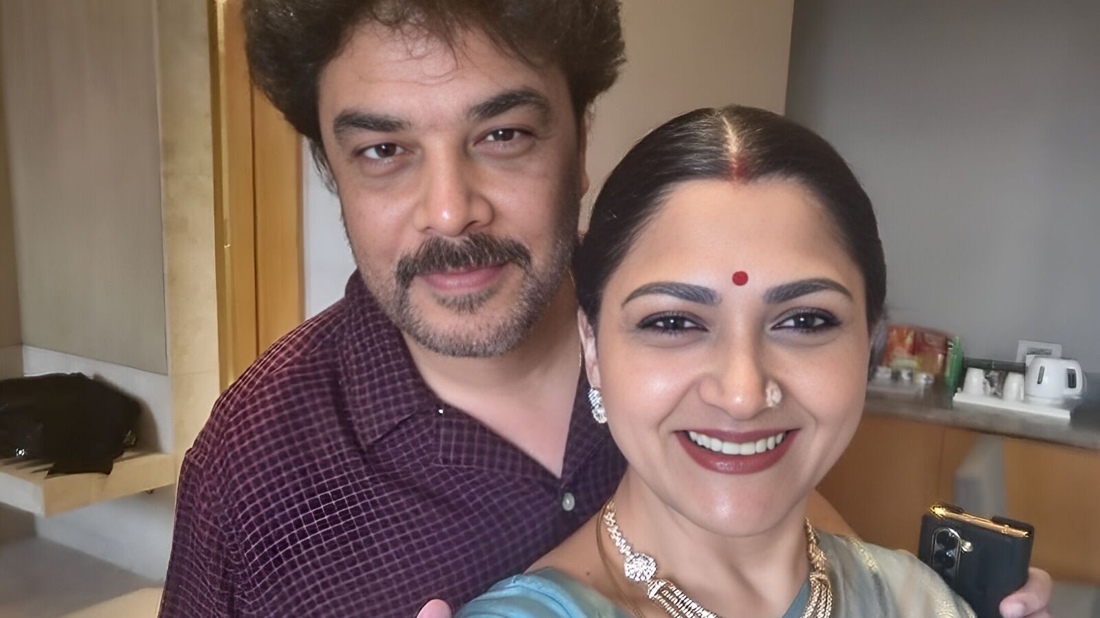 Actress Khushbu: 8 மாச கர்ப்பிணின்னு கூட பாக்காம சுந்தர்.சி செஞ்ச காரியம்.. வெறுத்துப்போன குஷ்பு.. என்ன ஆச்சு?