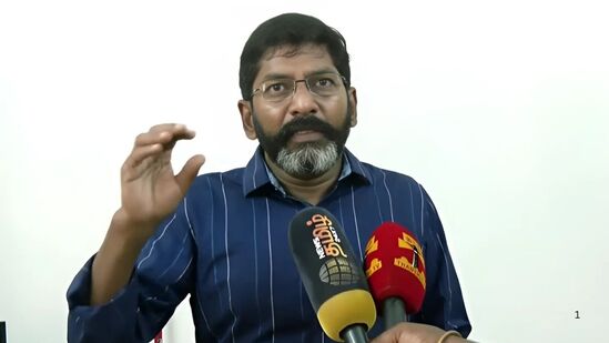 Savukku Shankar: ’வீட்டு டைனிங் டேபிளில் மலத்தை ஊற்றிய நபர்கள்! இந்த 2 பேர்தான் காரணம்!’ சவுக்கு சங்கர் பரபரப்பு பேட்டி! Savukku Shankar: ’வீட்டு டைனிங் டேபிளில் மலத்தை ஊற்றிய நபர்கள்! இந்த 2 பேர்தான் காரணம்!’ சவுக்கு சங்கர் பரபரப்பு பேட்டி!