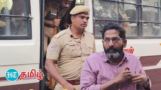 மேலும் அண்ணாமலை பதிவில், ‘திமுக அரசு ஊழல் செய்திருக்கிறது என்பதைக் கூறியதற்காக, சவுக்கு சங்கர் அவர்கள் மீது நடத்தப்படும் இந்த வன்முறையைக் கடுமையாகக் கண்டிக்கிறோம். ஒருவர் வீட்டினுள் அத்துமீறி நுழைந்து, சுமார் மூன்று மணி நேரம் கடந்தும், காவல்துறை இன்னும் எந்த நடவடிக்கையும் எடுக்கவில்லை என்றால், யாருடைய தூண்டுதலின் பெயரில் இது நடக்கிறது என்பதை உணர முடிகிறது,’ என்று கூறியுள்ளார்.