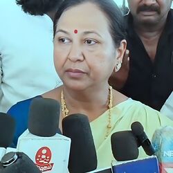 39 தொகுதியில் ஒன்று குறைந்தாலும் மத்திய அரசை எதிர்த்து போராடுவோம் - பிரேமலதா பேச்சு