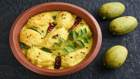 மாம்பழ புளிசேரி : நாவில் எச்சில் ஊறும் சுவையைக் கொண்ட கேரளா ஸ்பெஷல் மாம்பழ புளிசேரி! இதோ ரெசிபி! மாம்பழ புளிசேரி : நாவில் எச்சில் ஊறும் சுவையைக் கொண்ட கேரளா ஸ்பெஷல் மாம்பழ புளிசேரி! இதோ ரெசிபி!