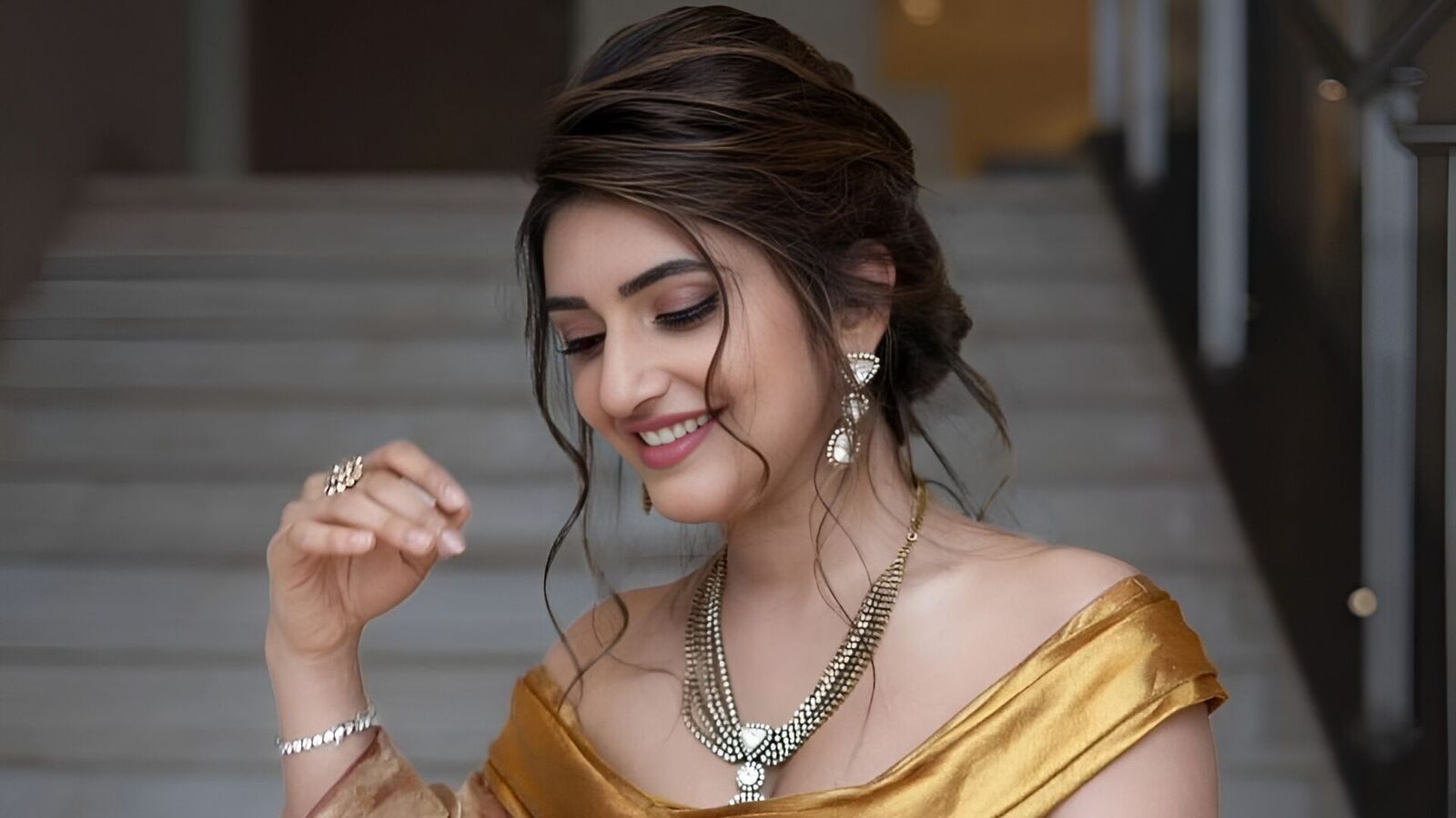 Actress Sreeleeala: ஹாட் டாப்பிக்கான ஸ்ரீலீலா.. பற்ற வைத்த போட்டோ.. பரபரப்பாகும் பேச்சு..