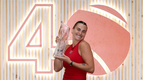 Miami Open Tennis: மியாமி ஓபன் டென்னிஸ் போட்டியில் பெகுலாவை வீழ்த்தி சபலென்கா சாம்பியன் Miami Open Tennis: மியாமி ஓபன் டென்னிஸ் போட்டியில் பெகுலாவை வீழ்த்தி சபலென்கா சாம்பியன்