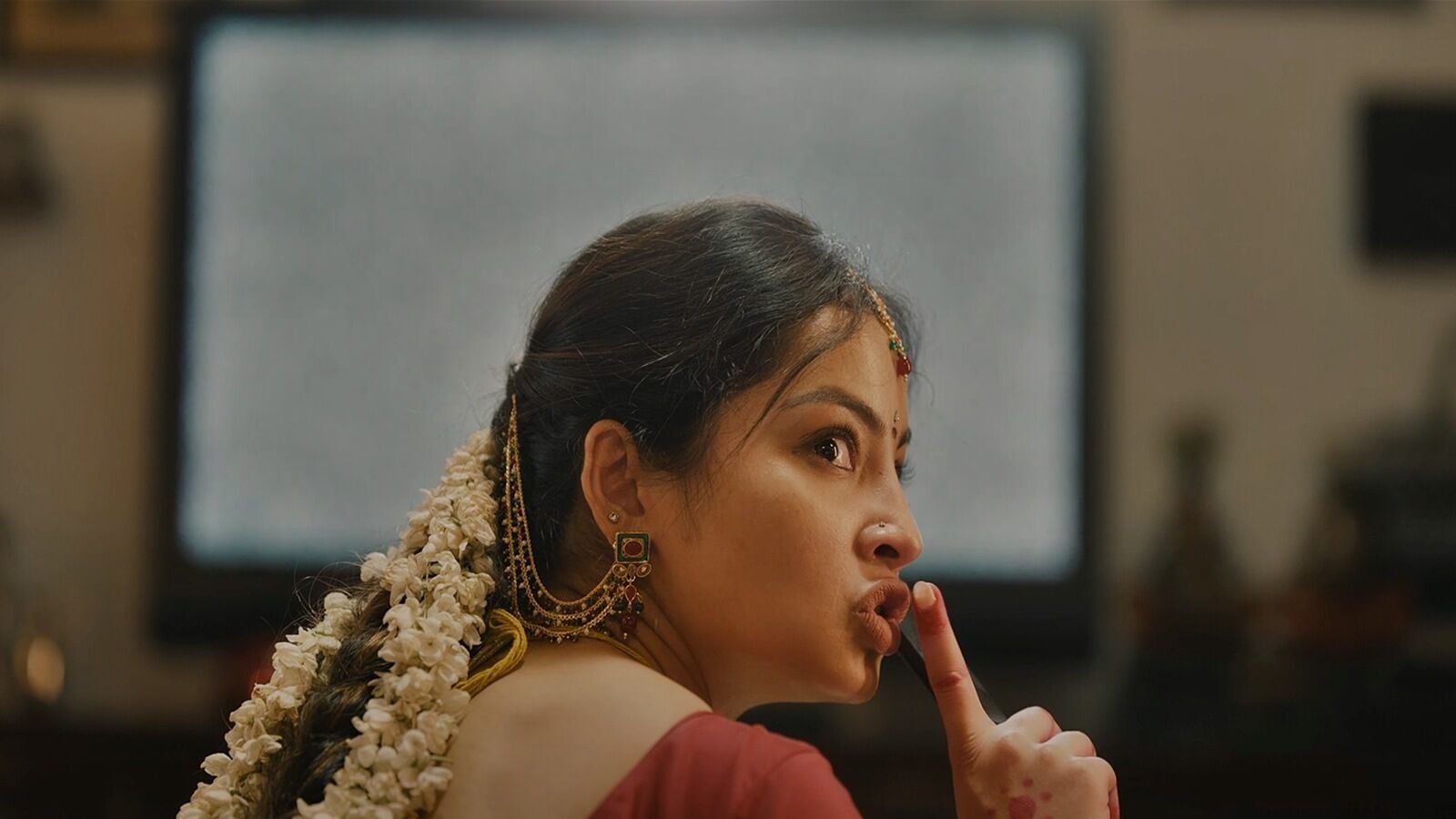 பில்டப் காட்டும் கணவர்.. பீதியாக்கும் மனைவி.. வெளியானது சமந்தா தயாரித்த சுபம் படத்தின் டீசர்..