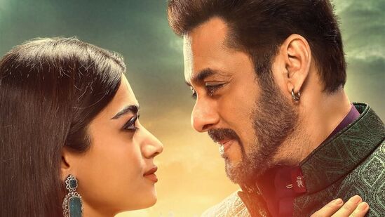 பாலிவுட் சூப்பர் ஸ்டார்களில் ஒருவரான சல்மான் கான் நடித்து கடந்த இரு தினங்களுக்கு முன் வெளியான படம் சிக்கந்தர், இப்படத்தில் ராஷ்,மிகா மந்தனா முக்கிய கதாபாத்திரத்தில் நடித்துள்ளார். இந்த நிலையில் ராஷ்மிகா இந்த படத்திற்காக சமாபாலம் எவ்வளவு பெற்றார் எனத் தகவல் வெளியாகியுள்ளது. <p>பாலிவுட் சூப்பர் ஸ்டார்களில் ஒருவரான சல்மான் கான் நடித்து கடந்த இரு தினங்களுக்கு முன் வெளியான படம் சிக்கந்தர், இப்படத்தில் ராஷ்,மிகா மந்தனா முக்கிய கதாபாத்திரத்தில் நடித்துள்ளார். இந்த நிலையில் ராஷ்மிகா இந்த படத்திற்காக சமாபாலம் எவ்வளவு பெற்றார் எனத் தகவல் வெளியாகியுள்ளது. </p>