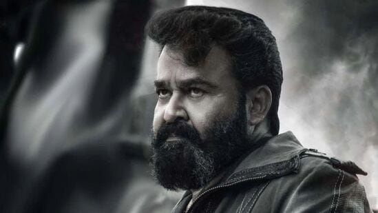 பாரதிய ஜனதா கட்சியின் திருச்சூர் மாவட்டக் குழு உறுப்பினர் விஜீஷ் வெட்டம் கேரள உயர் நீதிமன்றத்தை நாடிய பிறகு, கட்சி அவரை கட்சி உறுப்பினர் பதவியில் இருந்து இடைநீக்கம் செய்ததாக அறிவித்தது."பாஜகவின் திருச்சூர் மாவட்ட முன்னாள் குழு உறுப்பினர் விஜீஷ் வெட்டம் கட்சியில் இருந்து இடைநீக்கம் செய்யப்பட்டுள்ளார். அவர் முதன்மை உறுப்பினர் பதவியில் இருந்து இடைநீக்கம் செய்யப்பட்டார்," என்று கட்சி வெளியிட்ட அறிக்கையில் தெரிவிக்கப்பட்டுள்ளது.இதுதொடர்பாக திருச்சூர் நகரப் பிரிவின் தலைவர் ஜஸ்டின் ஜேக்கப் கூறுகையில்,"உயர் நீதிமன்றத்தில் விஜீஷ் தாக்கல் செய்த மனுவுக்கும் பாஜகவுக்கும் எந்த தொடர்பும் இல்லை. படம் குறித்த எங்கள் நிலைப்பாட்டை கட்சியின் மாநிலத் தலைவர் தெளிவாகக் கூறியுள்ளார்," என்று கூறினார்.