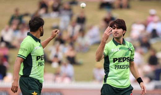 'நியூசிலாந்து சுற்றுப் பயணத்திலிருந்து பாதியிலேயே பாகிஸ்தான் நாடு திரும்பனும்' -முன்னாள் வீரர் பசித் அதிருப்தி 'நியூசிலாந்து சுற்றுப் பயணத்திலிருந்து பாதியிலேயே பாகிஸ்தான் நாடு திரும்பனும்' -முன்னாள் வீரர் பசித் அதிருப்தி