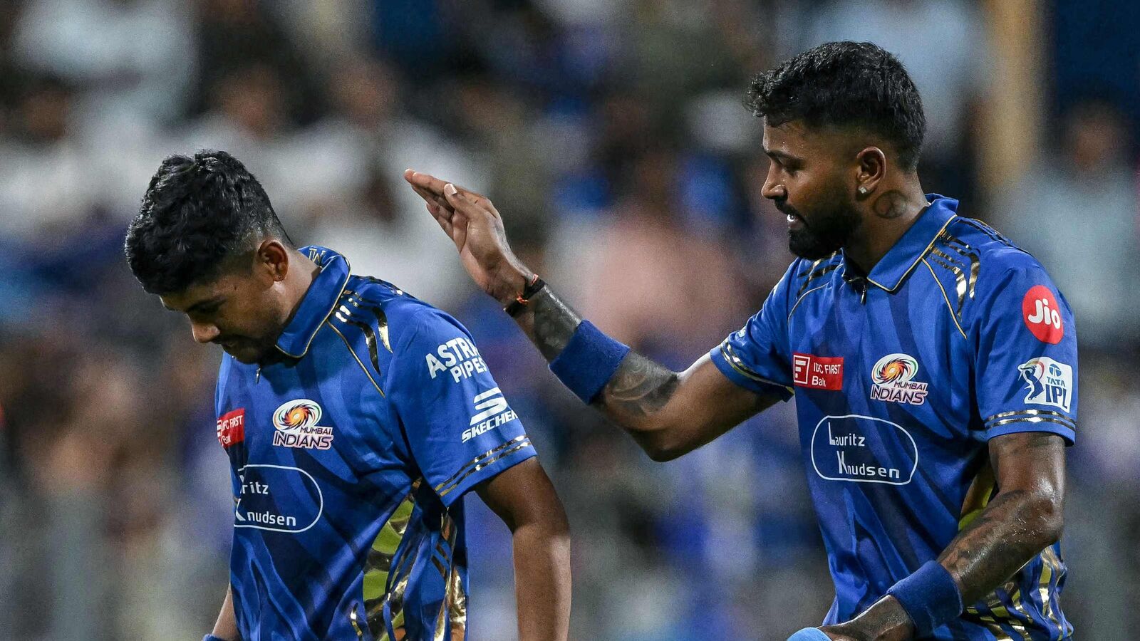 ஐபிஎல் 2025: அஸ்வனி குமாருக்கு அட்வைஸ் கொடுத்த மும்பை இந்தியன்ஸ் கேப்டன் ஹர்திக் பாண்டியா