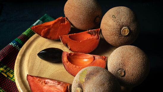 Sapota Face Pack: இயற்கையான பளபளப்பைப் பெற வேண்டுமா? சப்போட்டா பழ பேஸ் மாஸ்க் உதவலாம்! Sapota Face Pack: இயற்கையான பளபளப்பைப் பெற வேண்டுமா? சப்போட்டா பழ பேஸ் மாஸ்க் உதவலாம்!
