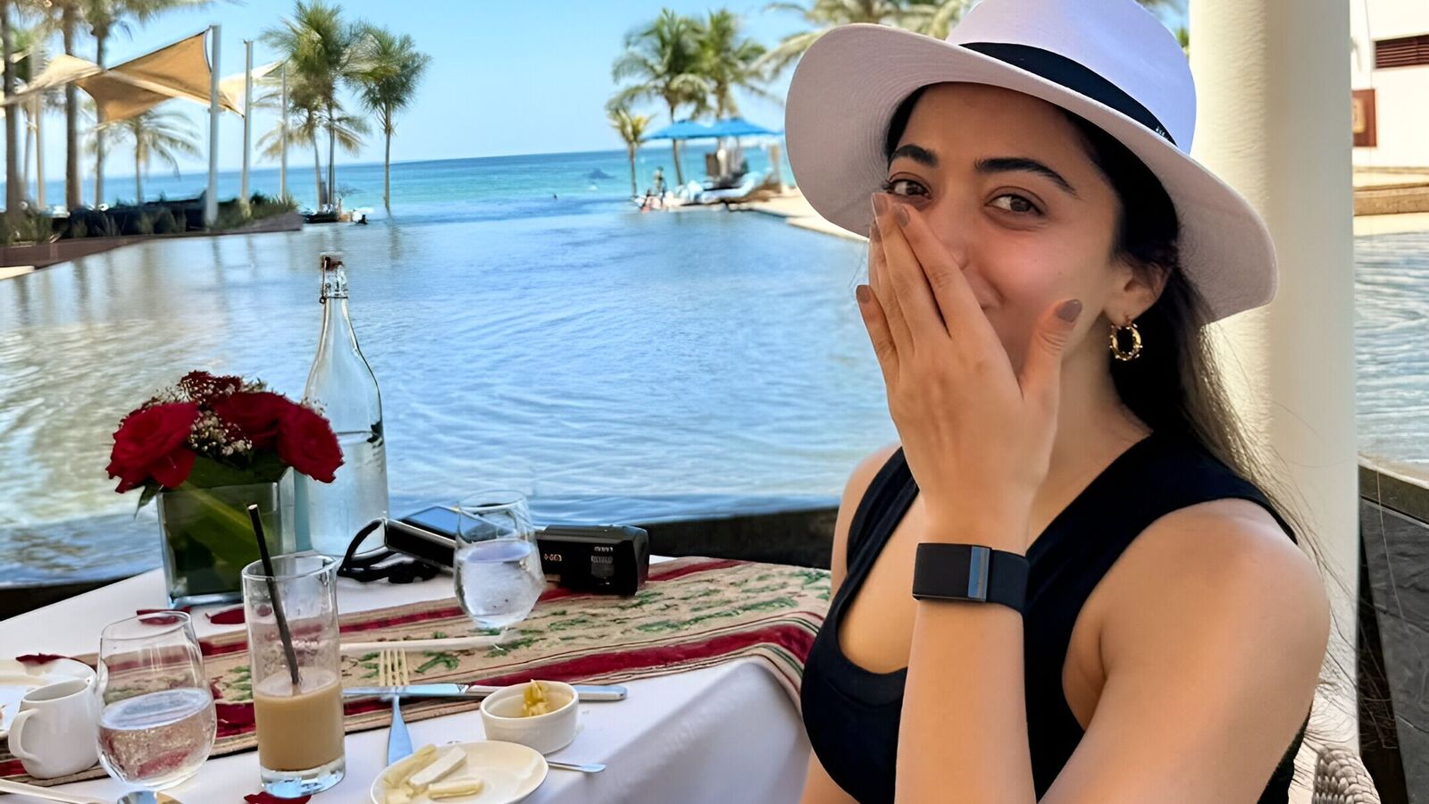 Rashmika Mandanna: ஓமனில் பர்த்டேவை வைப் செய்யும் ராஷ்மிகா.. போட்டோக்களுக்கு ஃபயர் விடும் ரசிகர்கள்..