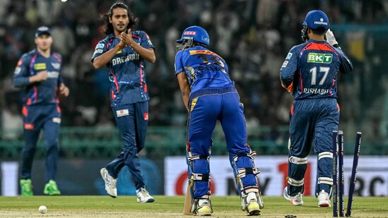 ஐபிஎல் 2025: லக்னோ அணியின் திக்வேஷ் ரதி, ரிஷப் பந்த்துக்கு அபராதம்.. பிசிசிஐ நடவடிக்கை! ஐபிஎல் 2025: லக்னோ அணியின் திக்வேஷ் ரதி, ரிஷப் பந்த்துக்கு அபராதம்.. பிசிசிஐ நடவடிக்கை!