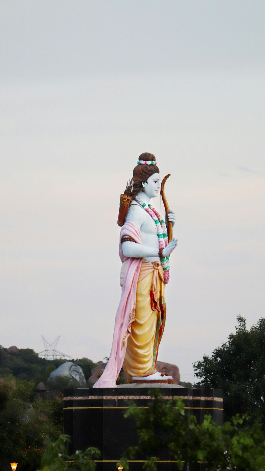 ராம நாமவி:: ராமரின் சிறந்த வாழ்க்கைப் பாடங்களைப் பின்பற்றுங்கள்