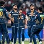 வேகத்தில் மிரட்டிய சிராஜ்.. பேட்டிங்கில் தடுமாறிய சன் ரைசர்ஸ்! குஜராத்துக்கு எளிய இலக்கு வேகத்தில் மிரட்டிய சிராஜ்.. பேட்டிங்கில் தடுமாறிய சன் ரைசர்ஸ்! குஜராத்துக்கு எளிய இலக்கு