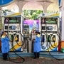 Petrol: பெட்ரோல், டீசல் மீதான கலால் வரியை லிட்டருக்கு ரூ.2 உயர்த்தியது மத்திய அரசு.. விலையில் மாற்றம் இருக்குமா? Petrol: பெட்ரோல், டீசல் மீதான கலால் வரியை லிட்டருக்கு ரூ.2 உயர்த்தியது மத்திய அரசு.. விலையில் மாற்றம் இருக்குமா?