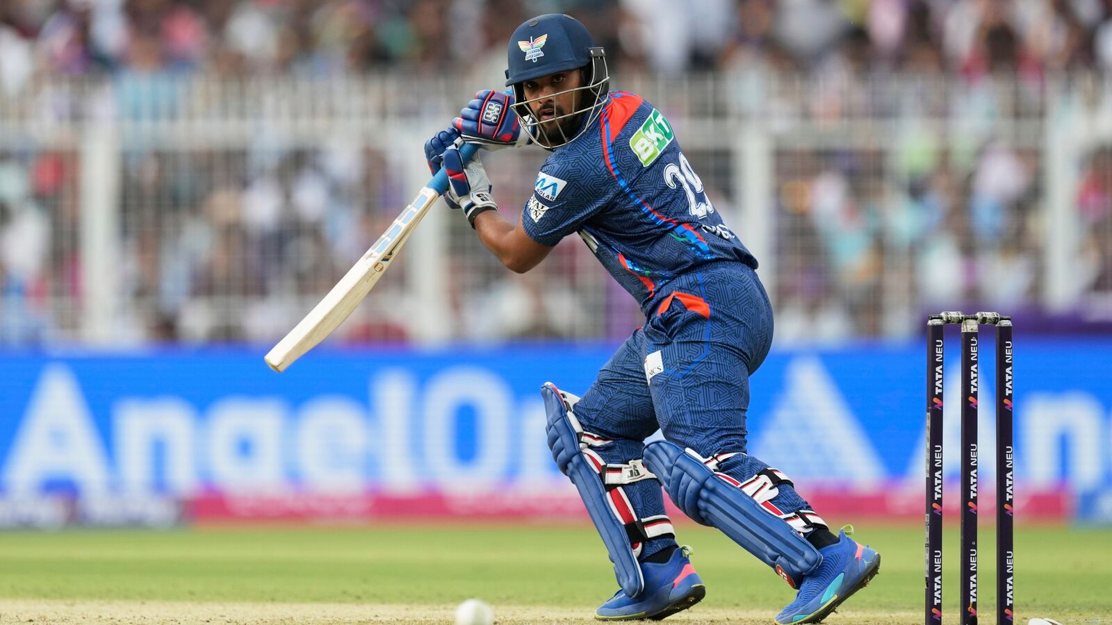 ஐபிஎல் 2025: வான வேடிக்கை காட்டிய பூரான், மார்ஷ்.. லக்னோ அதிரடியால் கதிகலங்கிய கொல்கத்தா பவுலர்கள்! இமாலய இலக்கு