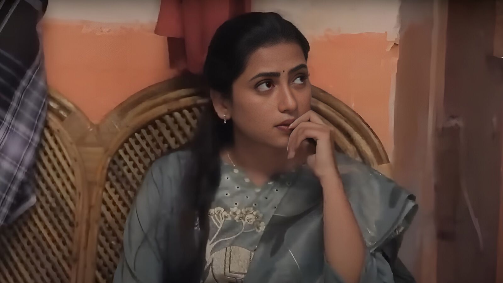 அய்யனார் துணை சீரியல் ஏப்ரல் 9 எபிசோட்: நிலாவை சோழனிடமிருந்து பிரிக்க நடக்கும் சதி.. அய்யனார் துணை சீரியல்..