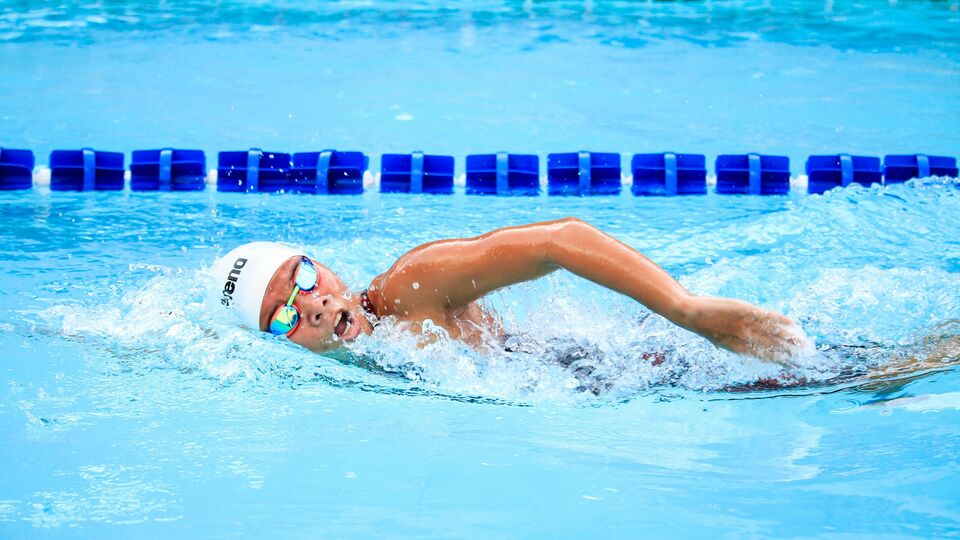 அதிக இரத்த அழுத்தம் உள்ளவர்கள் கோடைக் காலத்தில் நீச்சல் போடலாமா? என்னென்ன முன்னெச்சரிக்கை தேவை!