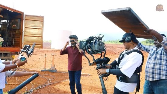 சோசியல் மீடியா முழுவதும் ட்ரெண்ட் ஆகும் டைகர் முத்துவேல் பாண்டியன்.. அதிரடி காட்டும் ஜெயிலர் 2 டீம்.. சோசியல் மீடியா முழுவதும் ட்ரெண்ட் ஆகும் டைகர் முத்துவேல் பாண்டியன்.. அதிரடி காட்டும் ஜெயிலர் 2 டீம்..