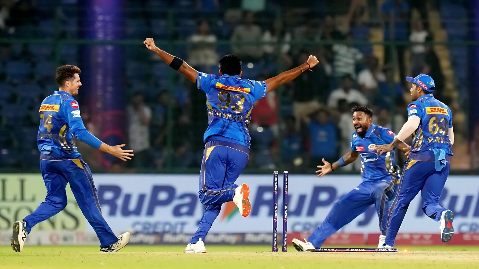 ஐபிஎல் 2025: ஒரே ஓவரில் நடந்த டுவிஸ்ட்! மூன்று பந்துகள், மூன்று ரன்அவுட்.. டெல்லி வெற்றிக்கு SpeedBreaker போட்ட மும்பை