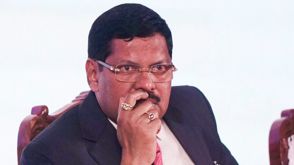 உச்ச நீதிமன்றத்தின் அடுத்த தலைமை நீதிபதி யார்? புல்டோசர் நடவடிக்கை குறித்தும் தீர்ப்பு வழங்கியவர்!