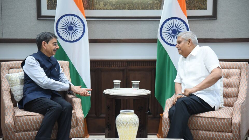 துணை குடியரசுத் தலைவர் ஜெகதீப் தங்கர் உடன் ஆளுநர் சந்திப்பு! தமிழக அரசுக்கு அடுத்த தலைவலியா?