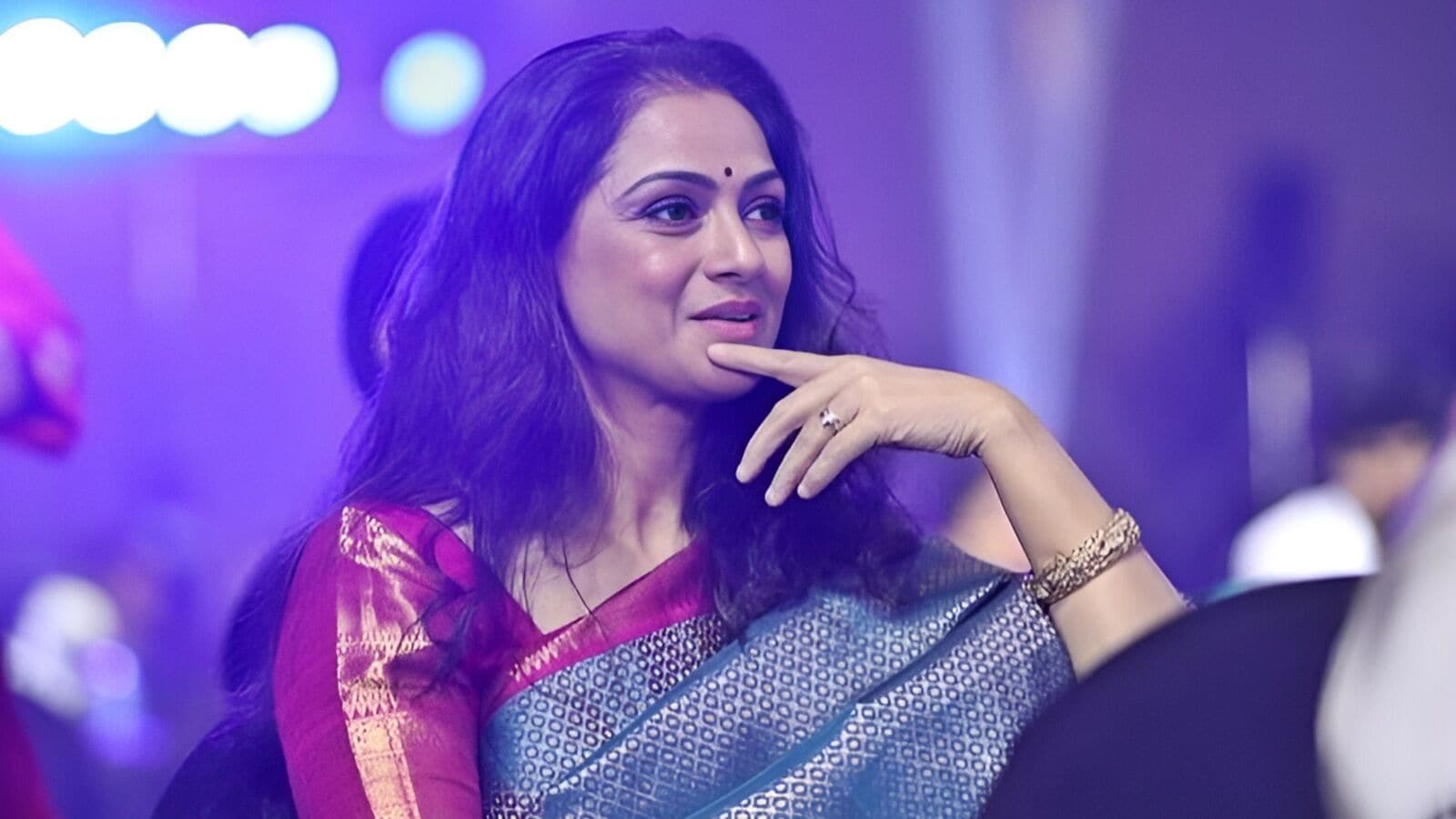 கொளுத்திப் போட்ட சிம்ரன்.. குறி வைக்கப்படும் நடிகைகள்.. பரபரப்பில் சோசியல் மீடியாக்கள்..