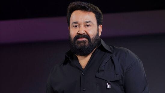 பரிசை மெதுவாகத் திறந்தபோது, என் இதயம் படபடவென துடித்தது. இது லியோனல் மெஸ்ஸியே கையெழுத்திட்ட ஜெர்சி. என் பெயர், அவரது சொந்தக் கையால் எழுதப்பட்டது.” என்று தன் மகிழ்ச்சியை வெளிப்படுத்தியுள்ளார்.