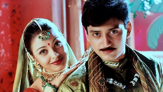 90ஸ் காலத்தில் அதிக செலவில் உருவான படம்.. ஏப்ரல் 24 முந்தைய ஆண்டுகளில் ரிலீசான சூப்பர் படங்கள் 90ஸ் காலத்தில் அதிக செலவில் உருவான படம்.. ஏப்ரல் 24 முந்தைய ஆண்டுகளில் ரிலீசான சூப்பர் படங்கள்
