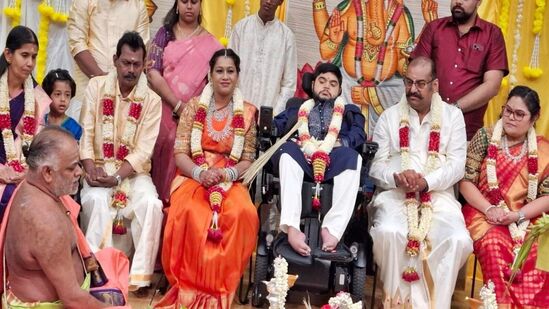 நெப்போலியன் மகன் குறித்த அவதூறு வீடியோக்கள் நீக்கம்.. யூடியூப் உரிமையாளர்களுக்கும் சுத்து போட்ட போலீசார்.. நெப்போலியன் மகன் குறித்த அவதூறு வீடியோக்கள் நீக்கம்.. யூடியூப் உரிமையாளர்களுக்கும் சுத்து போட்ட போலீசார்..
