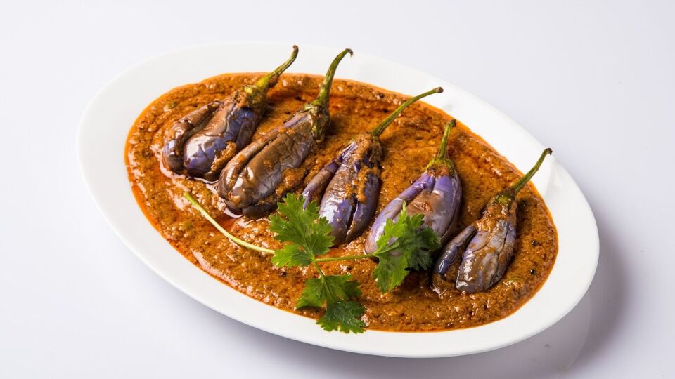 கமகமக்கும் மணத்தில் கத்தரிக்காய் மசாலா! சூடான சாதத்தோடு வைத்து சாப்பிட சூப்பரா இருக்கும்!