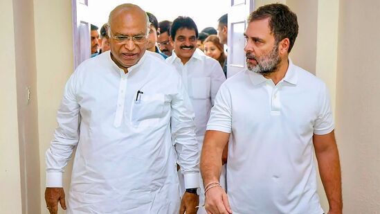 ‘துணிந்து நடவடிக்கை எடுங்க.. நாங்க துணை இருப்போம்’ அனைத்து கட்சி கூட்டத்திற்குப் பின் ராகுல் காந்தி பேட்டி! ‘துணிந்து நடவடிக்கை எடுங்க.. நாங்க துணை இருப்போம்’ அனைத்து கட்சி கூட்டத்திற்குப் பின் ராகுல் காந்தி பேட்டி!