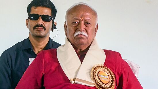 ‘ராவணன் மனம் மாறாத போது ராமன் அழிப்பார்.. இந்துக்கள் மதத்தை கேட்டு கொல்வதில்லை’ ஆர்எஸ்எஸ் தலைவர் மோகன் பகவத் பேச்சு! ‘ராவணன் மனம் மாறாத போது ராமன் அழிப்பார்.. இந்துக்கள் மதத்தை கேட்டு கொல்வதில்லை’ ஆர்எஸ்எஸ் தலைவர் மோகன் பகவத் பேச்சு!