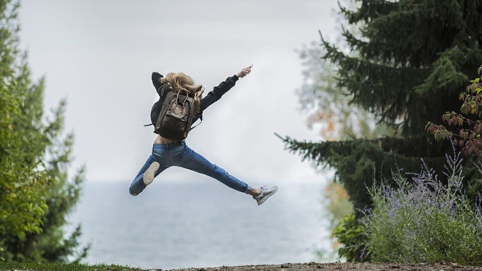 மகிழ்ச்சி : ‘சந்தோஷம் பொங்குதே’ நீங்கள் வாழ்வில் மகிழ்ந்திருக்க வேண்டுமா? அதற்கு என்ன செய்யவேண்டும்?