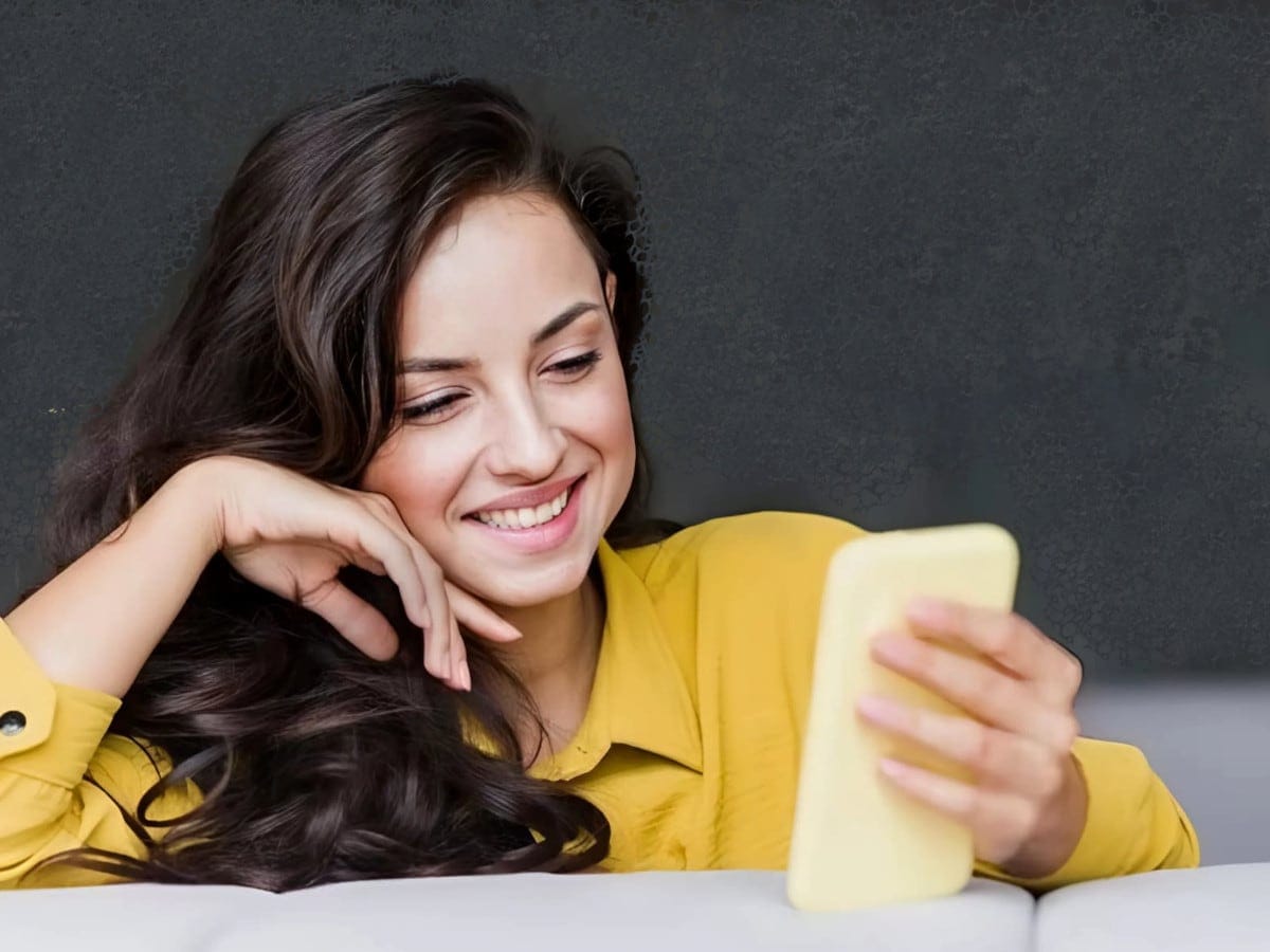 5. ஜியோ ரூ 359 டேட்டா பேக்-இந்த பேக் 30 நாட்கள் வேலிடிட்டியோட வருது. இதுல கஸ்டமர்ஸ் மொத்தம் 50GB டேட்டா பெறலாம். டேட்டா கோட்டா முடிஞ்சதுக்கப்புறம், ஸ்பீடு 64Kbps-க்கு குறைஞ்சிடும்.