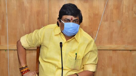 மோசடி புகார்.. முன்னாள் அமைச்சர் ராஜேந்திர பாலஜியை சிபிஐ விசாரிக்கலாம்.. கறார் காட்டிய ஹைகோர்ட் மோசடி புகார்.. முன்னாள் அமைச்சர் ராஜேந்திர பாலஜியை சிபிஐ விசாரிக்கலாம்.. கறார் காட்டிய ஹைகோர்ட்