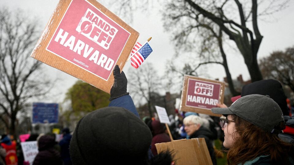 ‘பாகிஸ்தான் அதிகாரிகளை அமெரிக்காவில் அனுமதிக்க கூடாது’ ஹார்வர்டு பல்கலைகழக மாணவர்கள் கடிதம்!