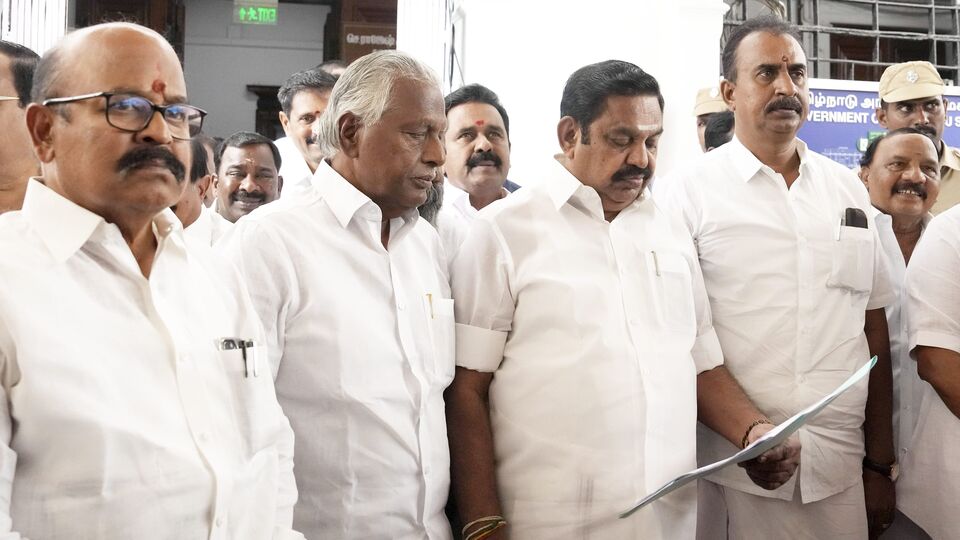 மத்திய அரசுக்கு பாராட்டு முதல் திமுக அரசிற்கு கண்டனம்!அதிமுக செயற்குழுக் கூட்டத்தில் எடுக்கப்பட போகும் தீர்மானங்கள்!