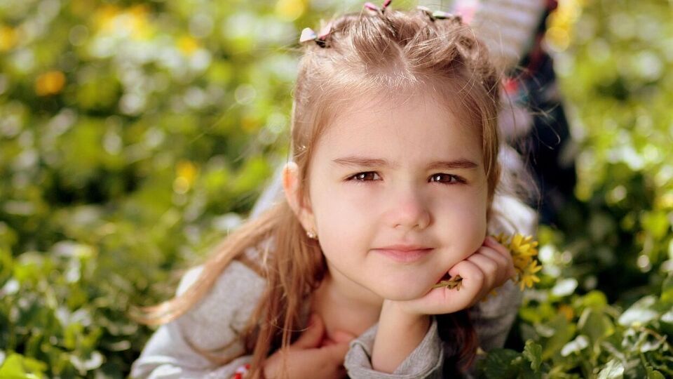 பெண் குழந்தைகளின் பெயர்கள் : அக்ஷய திருதியையன்று பிறந்த அதிர்ஷ்ட பெண் குழந்தைகளுக்கு வைக்க ஏற்ற மங்களகரமான பெயர்கள்!