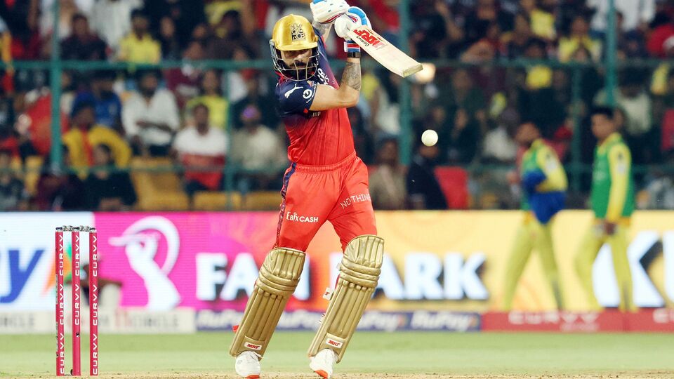 ஐபிஎல் 2025-இல் அதிரடி சிக்ஸர்களை விளாசி அசத்திய வீரர்கள்.. கோலி எத்தனை சிக்ஸர்கள் அடித்தார்?