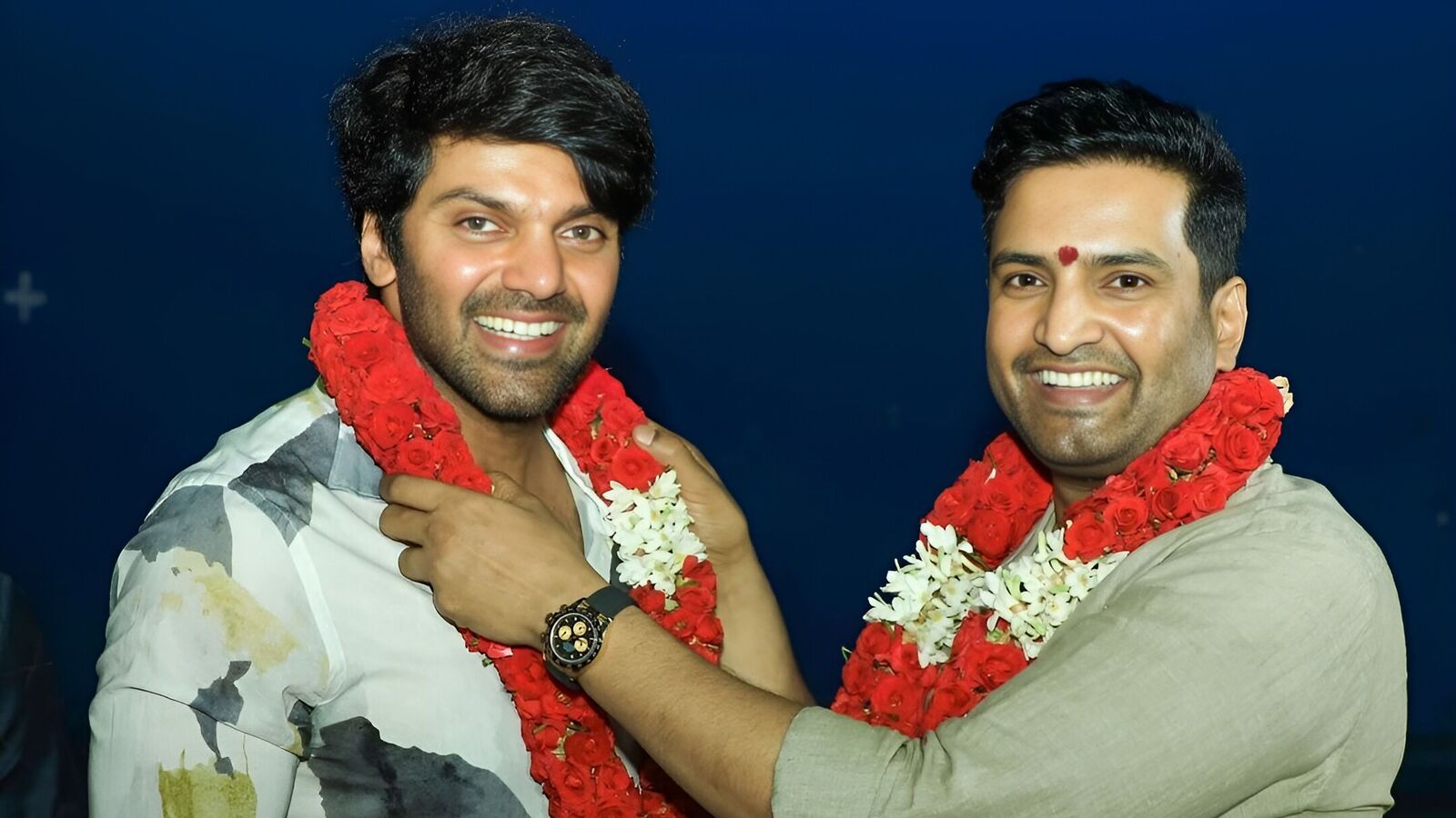 'வீட்டை இடிச்சு.. தெருத்தெருவா சுத்த விட்டு.. ரஜினி சார்கிட்ட மாட்டிவிட்டு..' ஆர்யாவால் சந்தானம் பட்ட கஷ்டங்கள்..